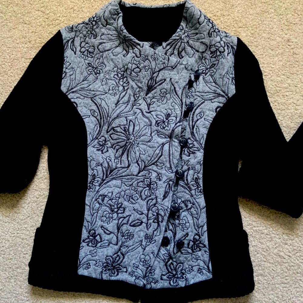 Anthropologie sweater EUC